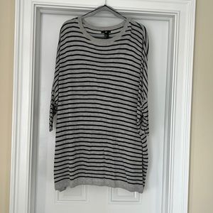 Oversized gray and black striped light weight H&M sweater